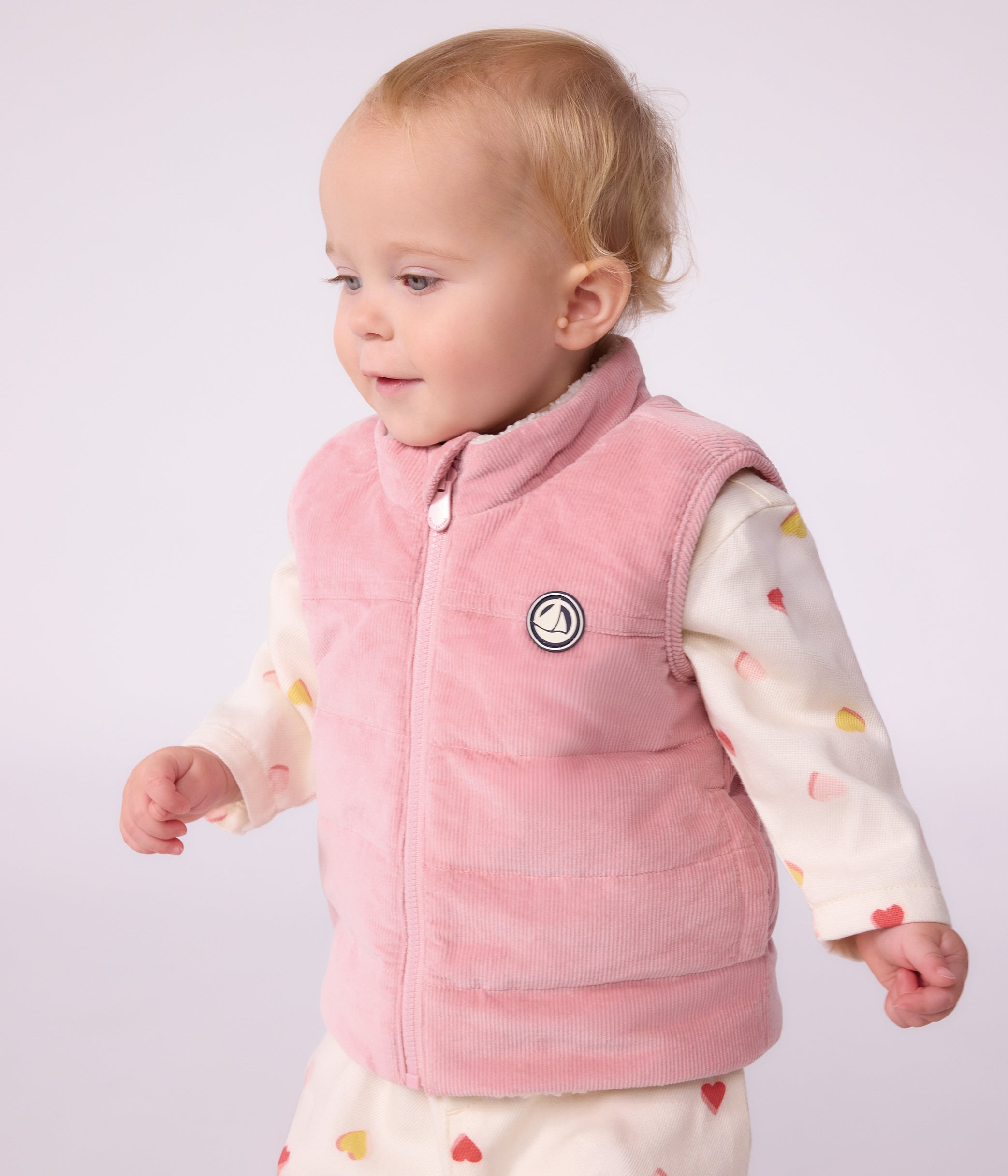 doudoune-bébé-sans-manches-en-velours-réversible-sherpa