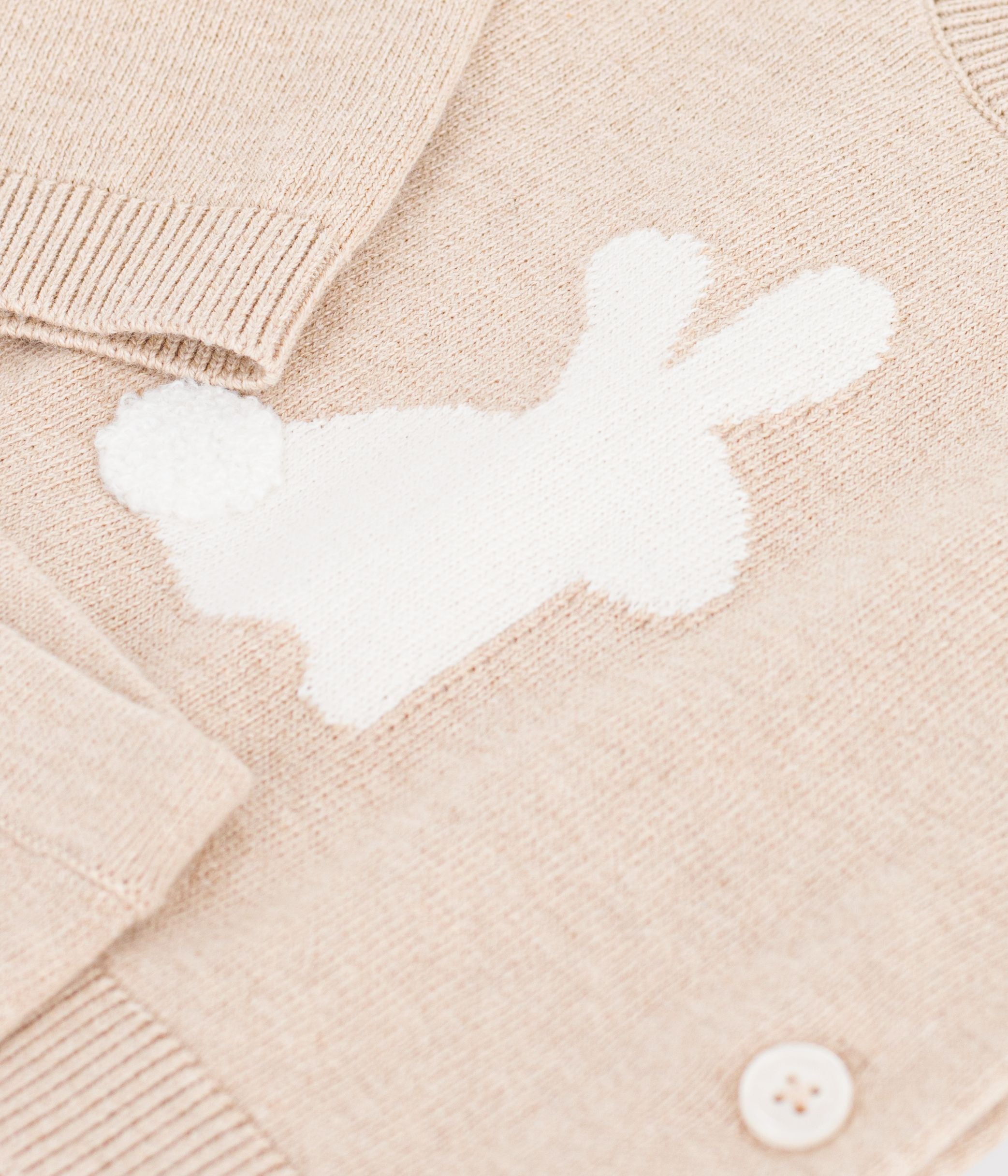 ensemble-bébé-en-tricot-à-motif