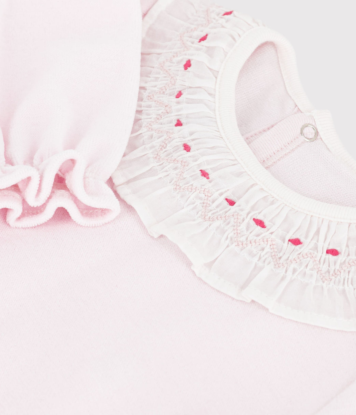 pyjama-bébé-en-velours-avec-collerette-et-ouverture-dos-uni