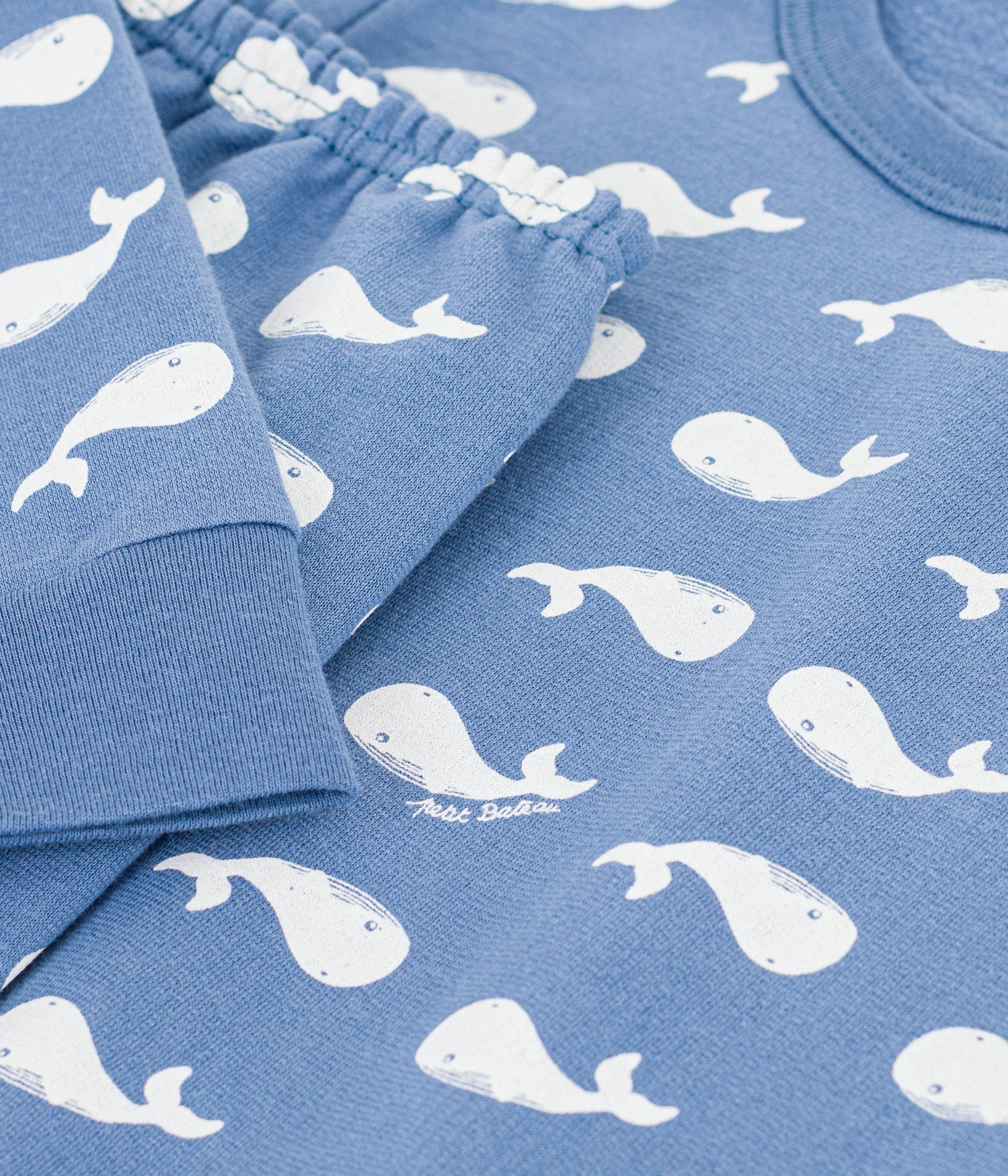 pyjama-enfant-en-molleton-imprimé-baleines