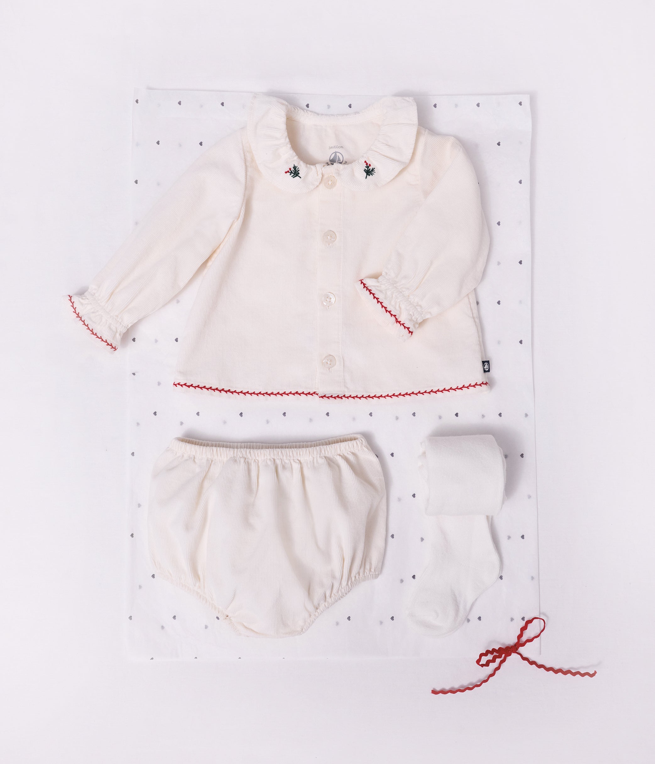 coffret-cadeau-bébé-avec-blouse,-bloomer-et-collants