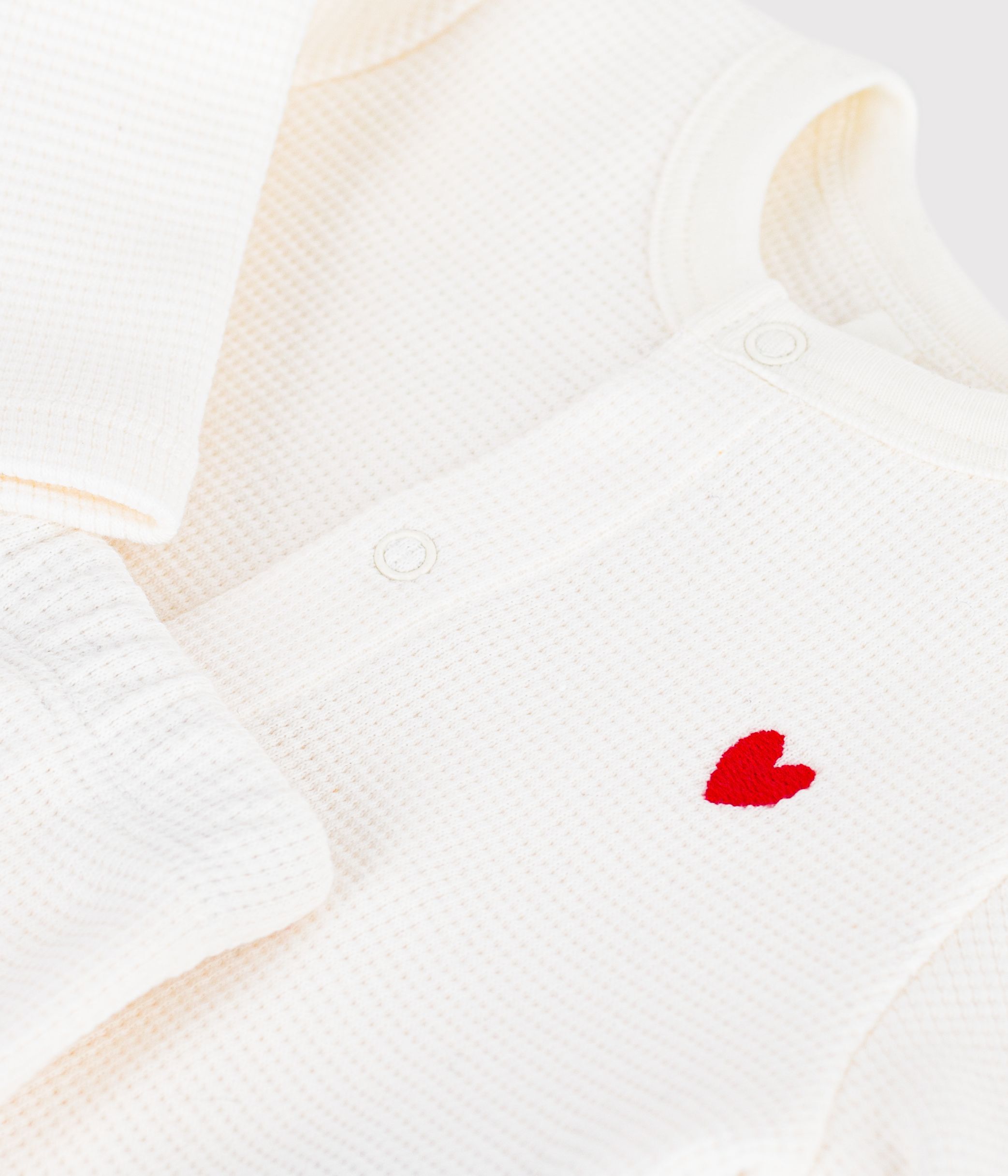 ensemble-bébé-en-coton-brodé-poitrine-uni
