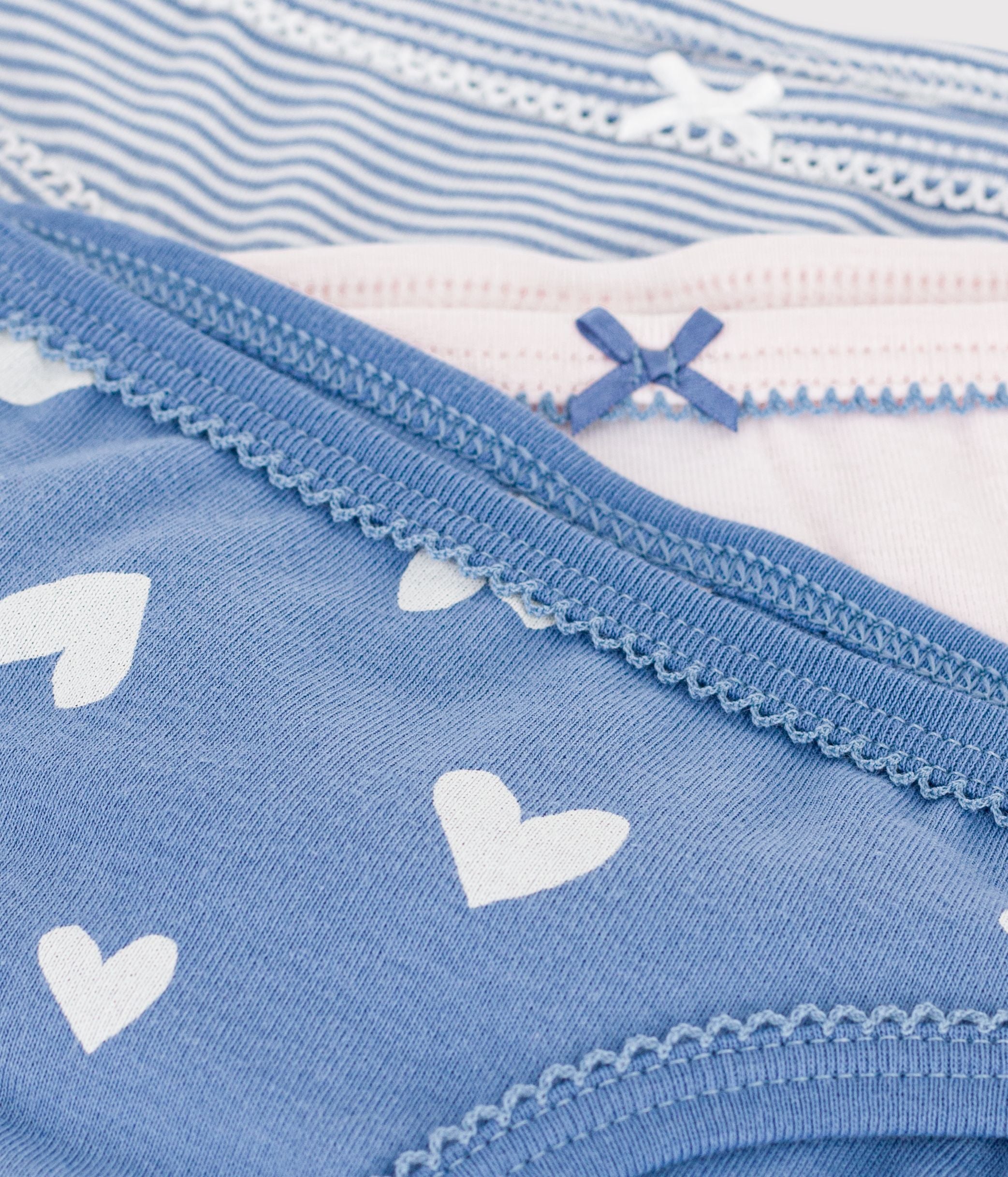 lot-de-culottes-enfant-en-coton-à-cœurs