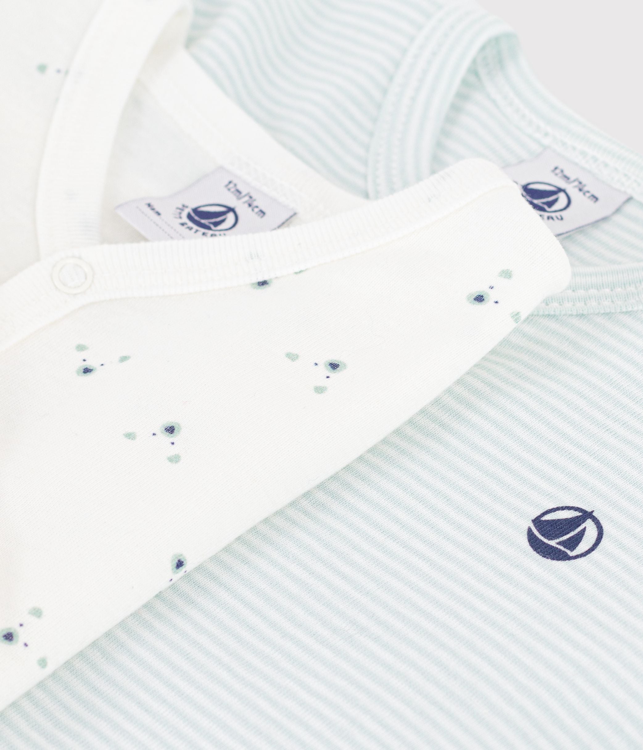 lot-de-pyjamas-bébé-en-coton-imprimé