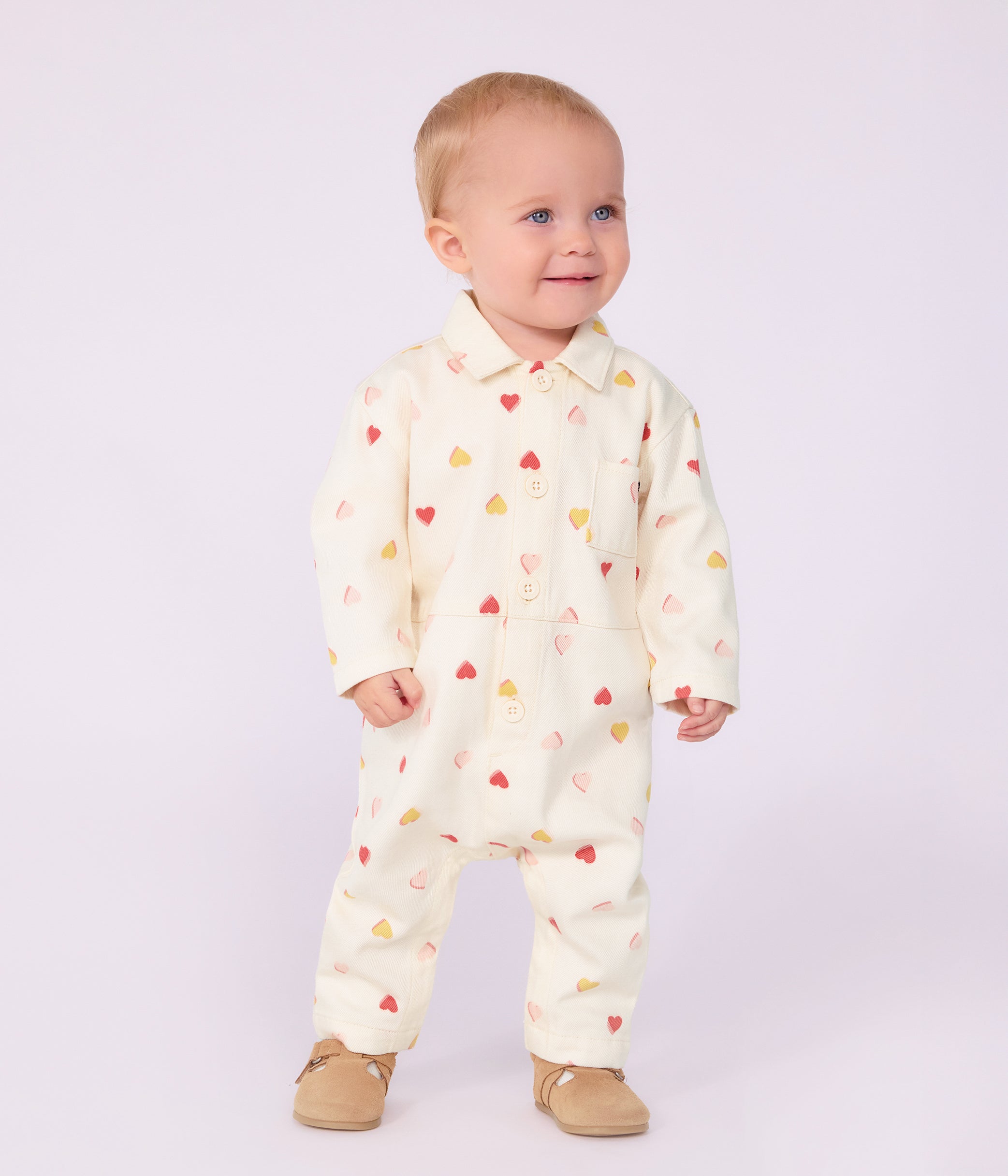 combinaison-longue-bébé-en-coton-imprimé-coeurs