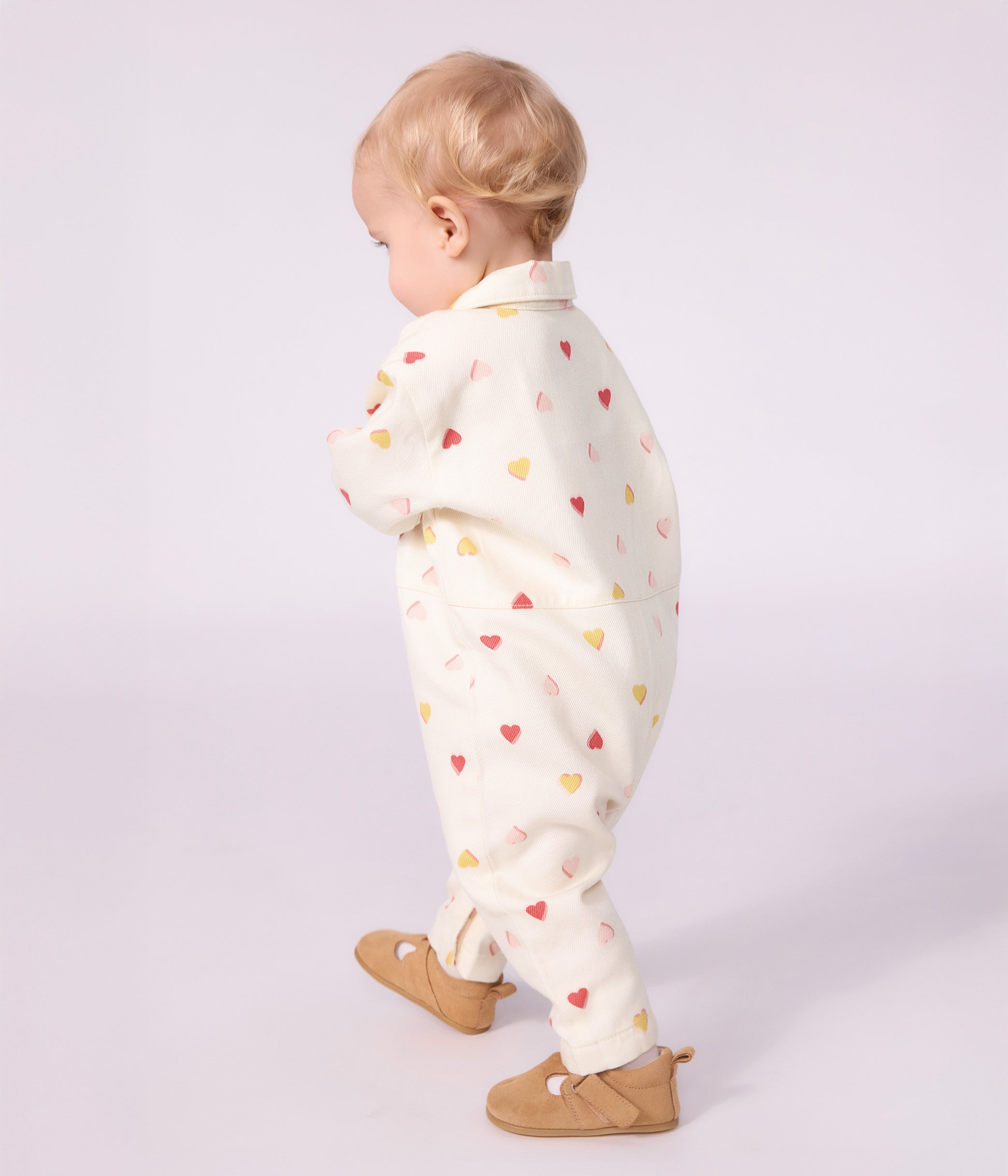combinaison-longue-bébé-en-coton-imprimé-coeurs