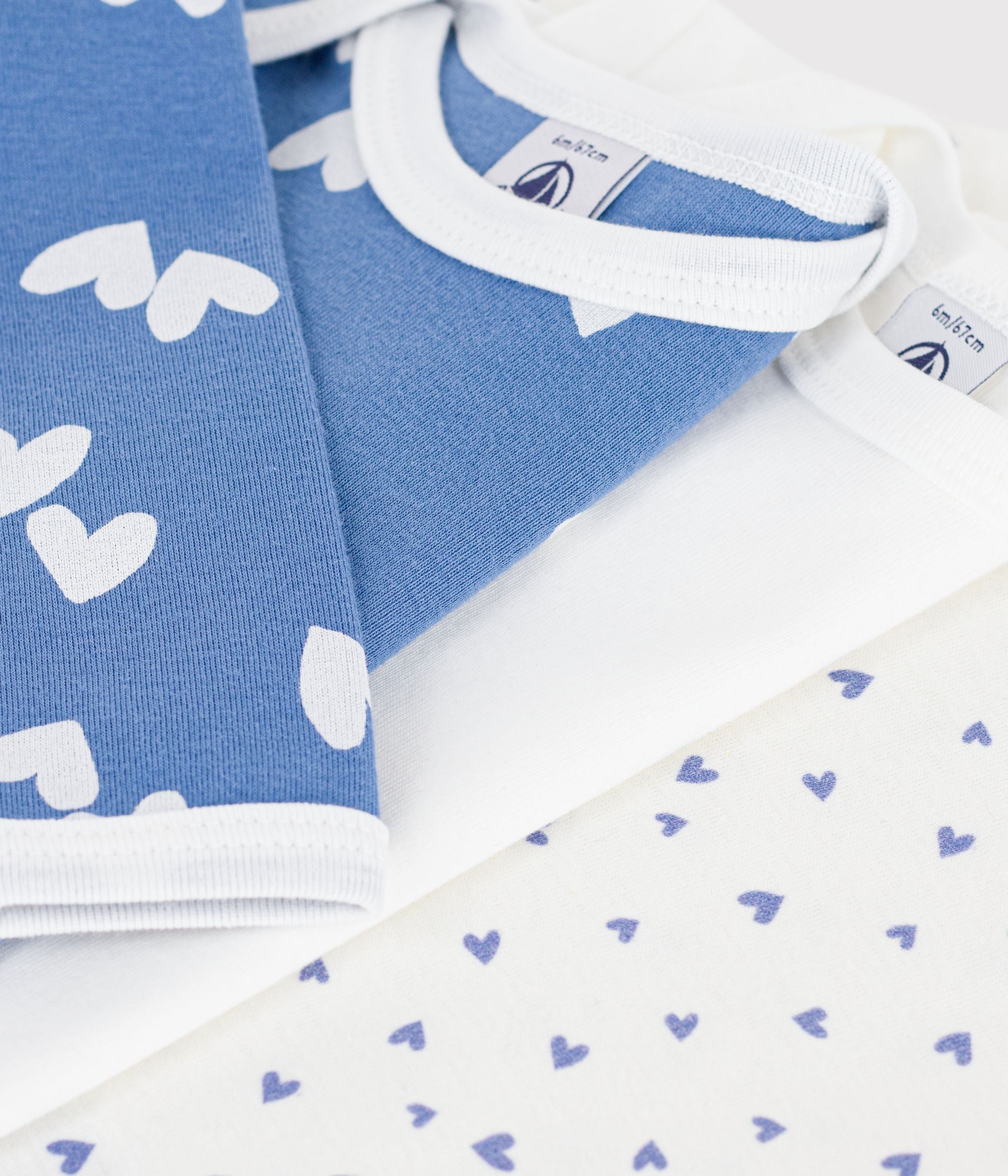 lot-de-bodies-manches-longues-en-coton-imprimé-cœurs-bébé