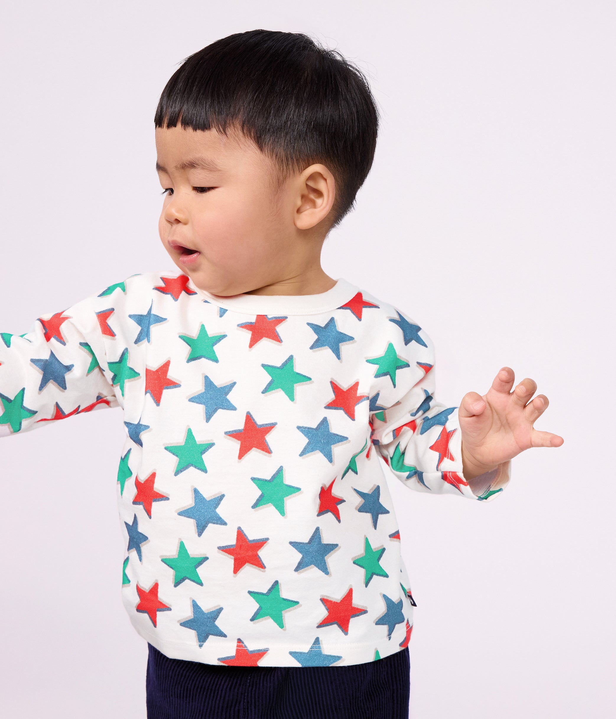 tee-shirt-bébé-en-coton-manches-longues-imprimé-étoiles