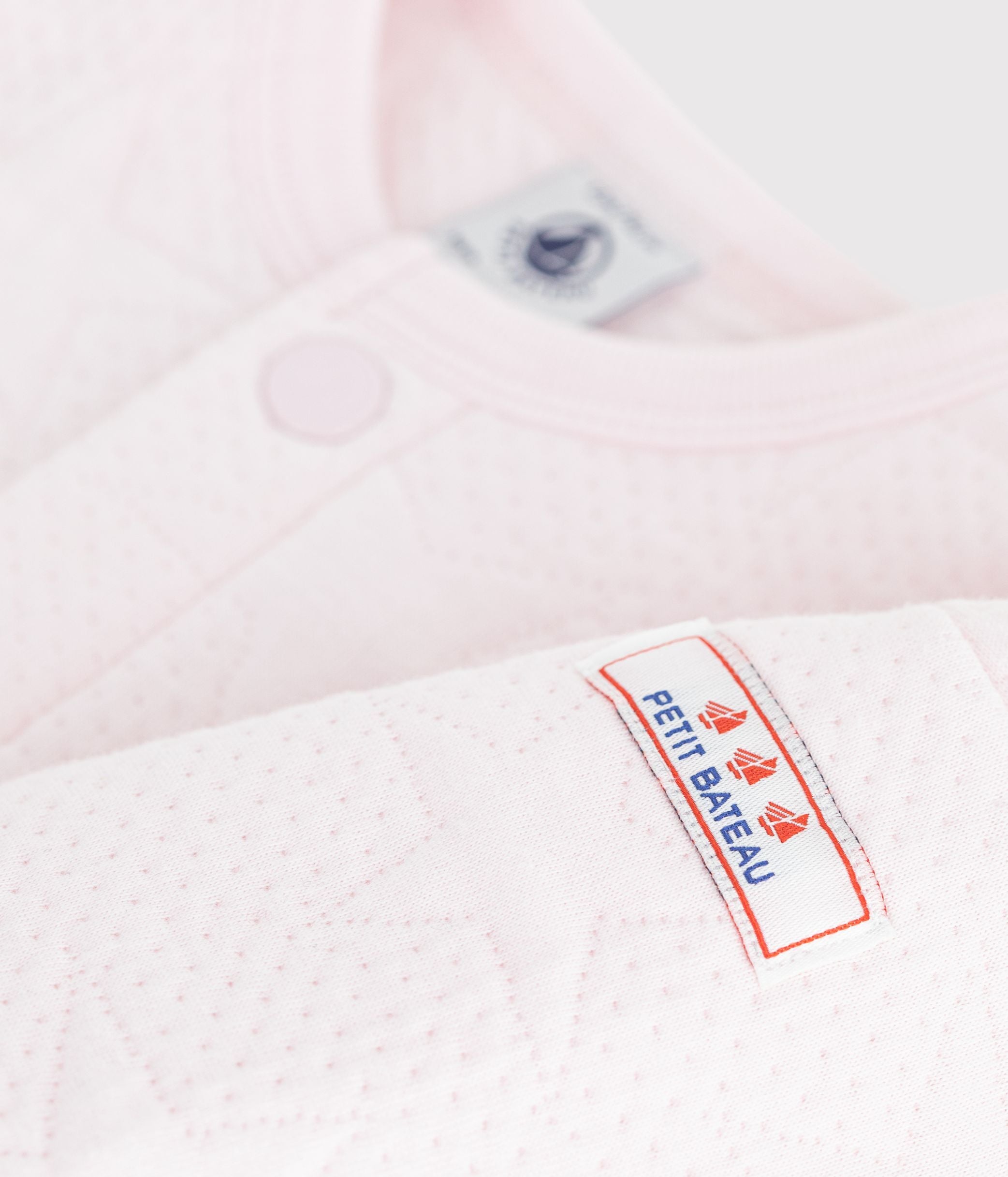 cardigan-bébé-en-coton-épais-motifs-étoiles