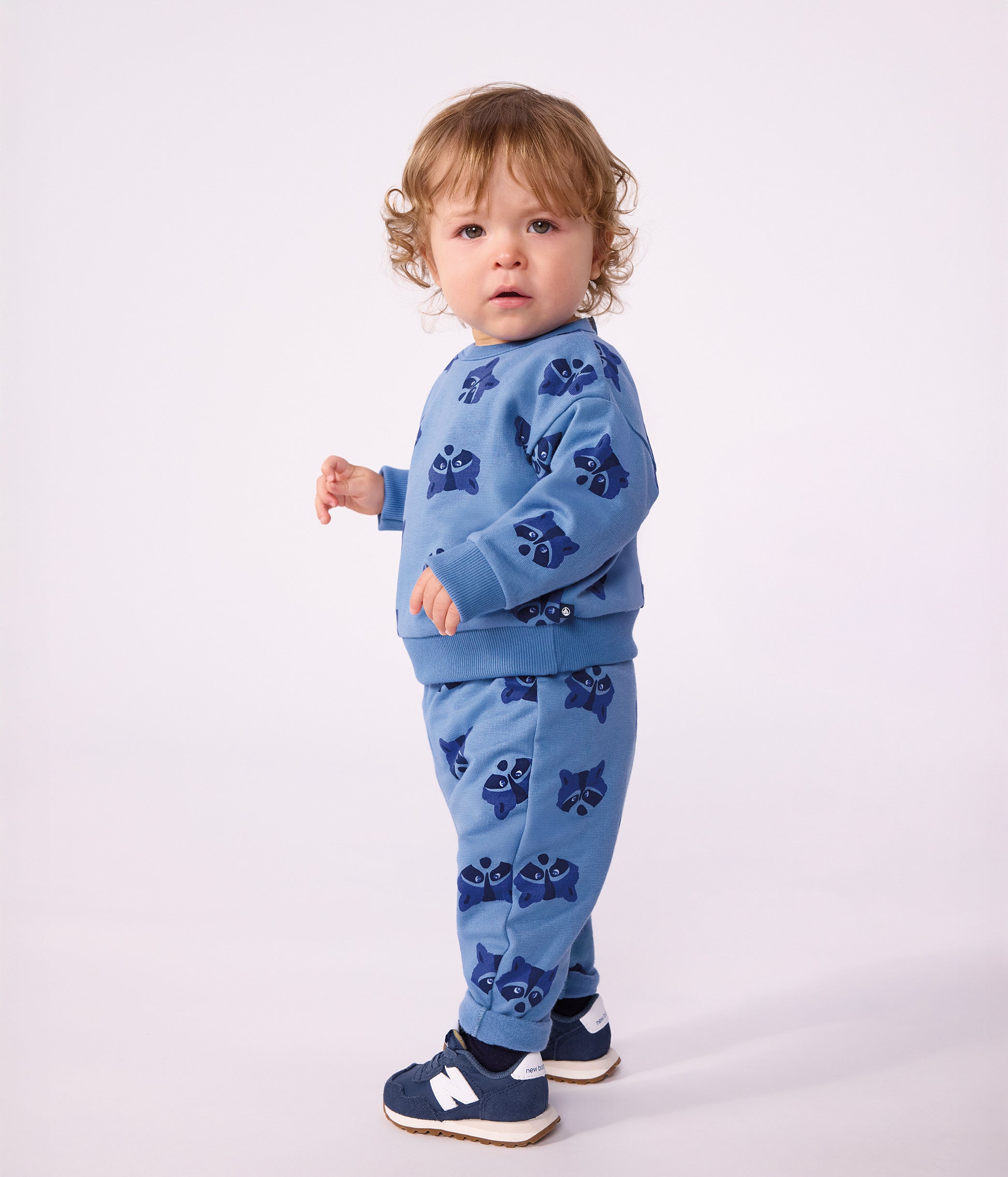 ensemble-sweatshirt-et-pantalon-bébé-en-coton-imprimé-animalier