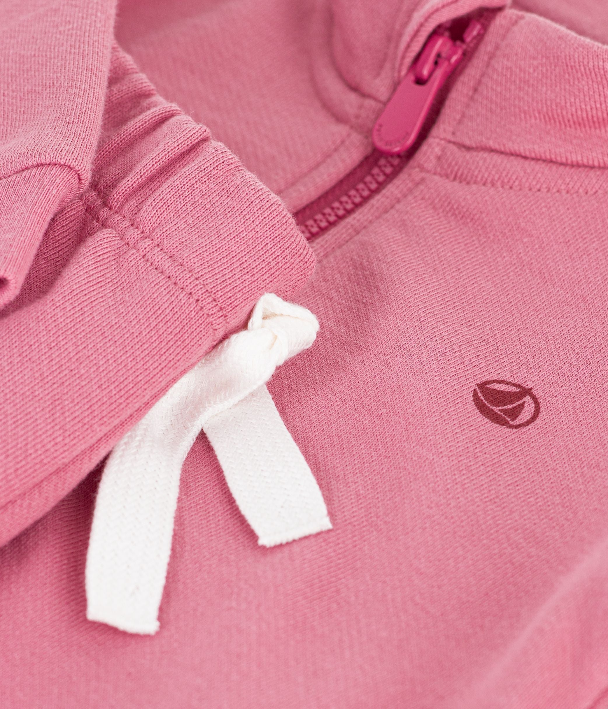 ensemble-sweatshirt-et-pantalon-bébé-en-coton-uni