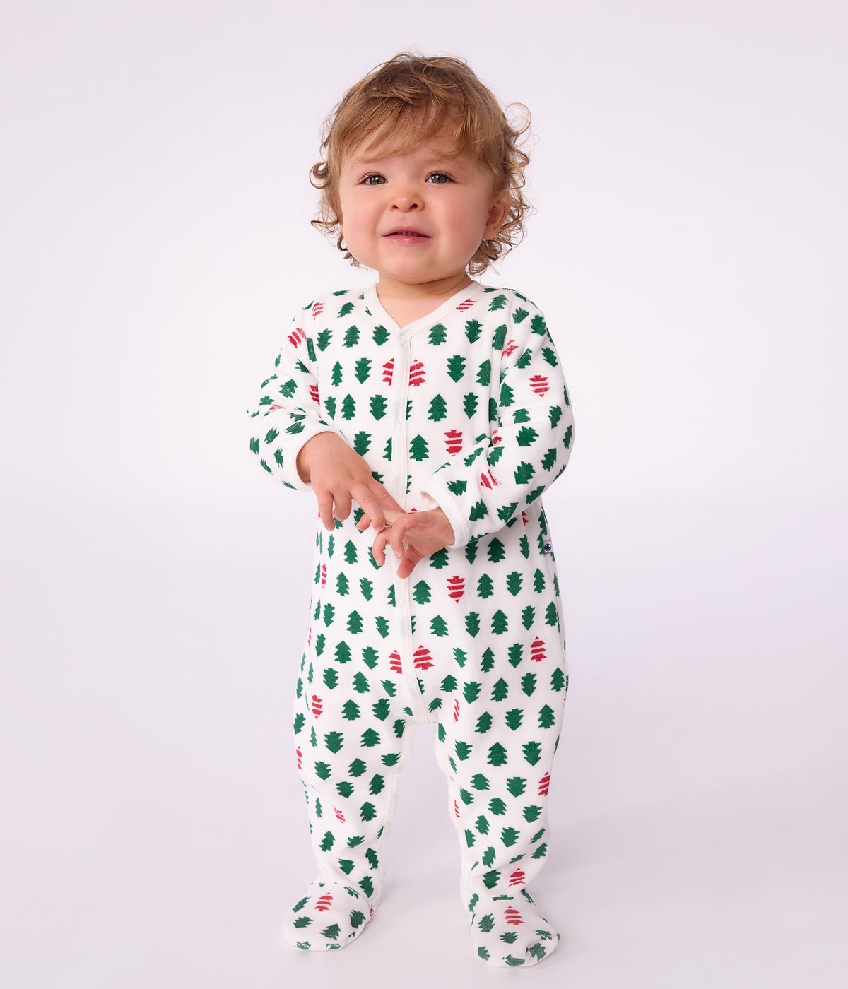 pyjama-bébé-en-velours-imprimé-sapins