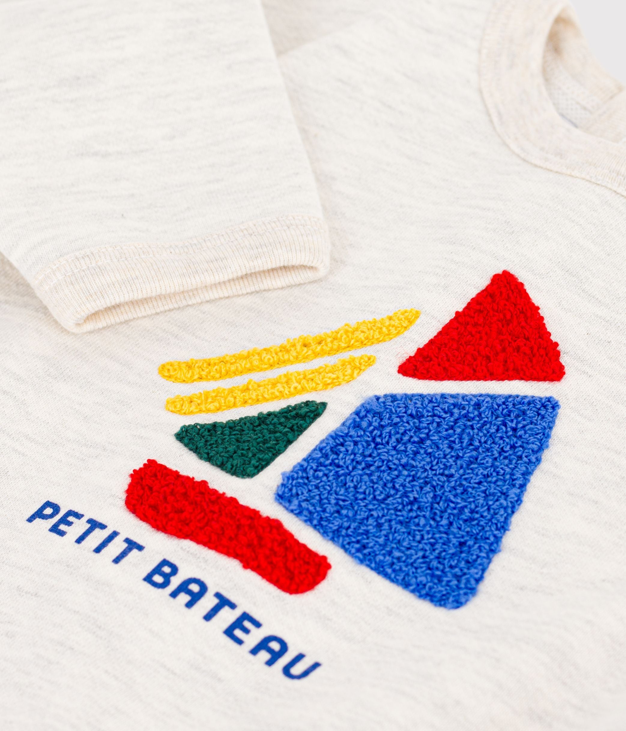 sweatshirt-bébé-en-coton-uni-et-motif-bateau