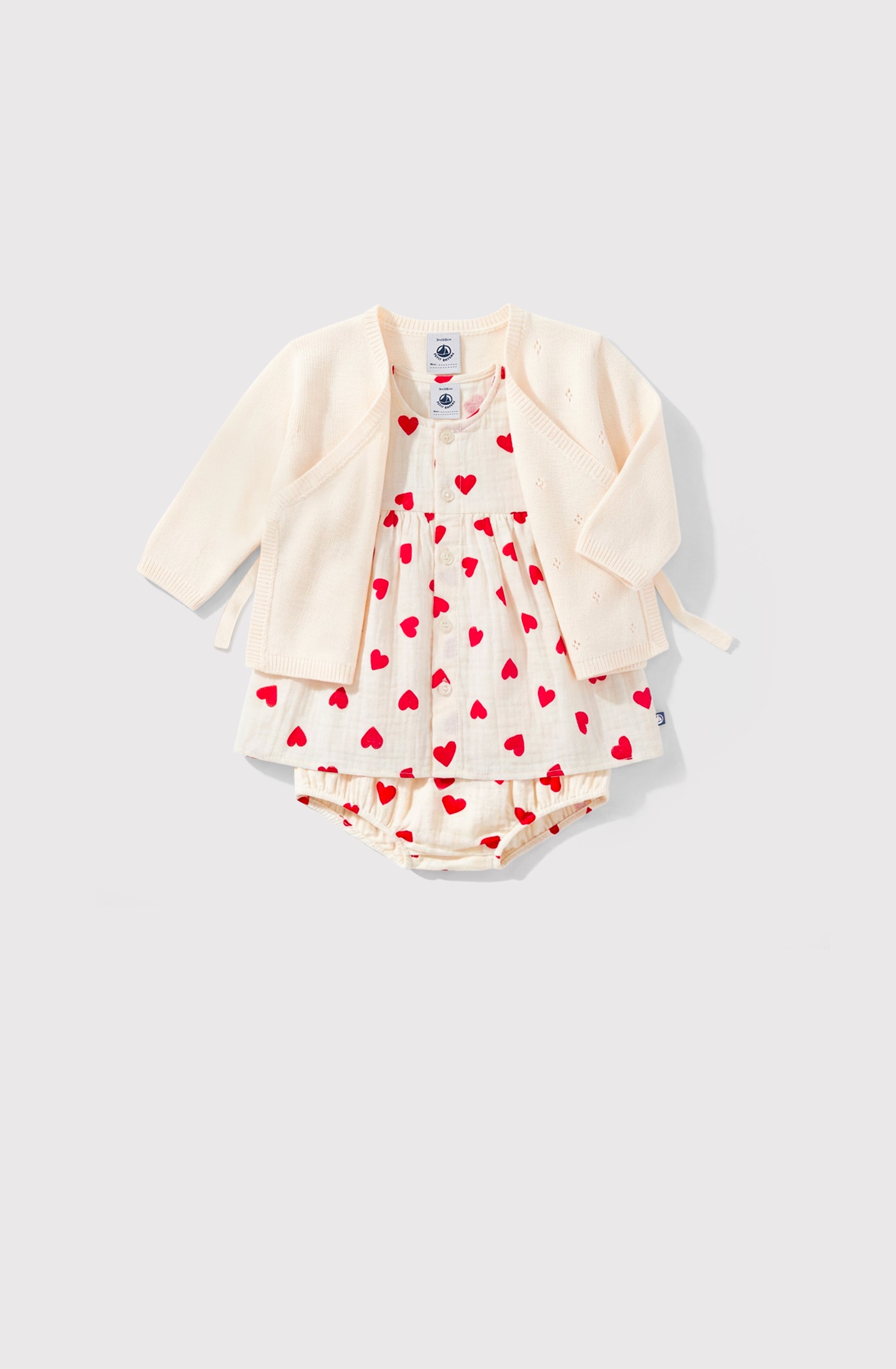 robe-bébé-en-coton-avec-son-bloomer,-imprimés-coeurs