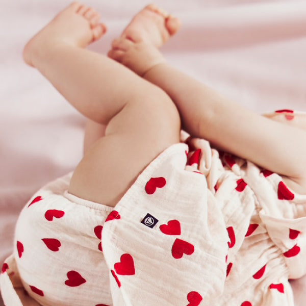 ensemble-3-pièces-bébé-en-coton-ajouré-et-son-bonnet